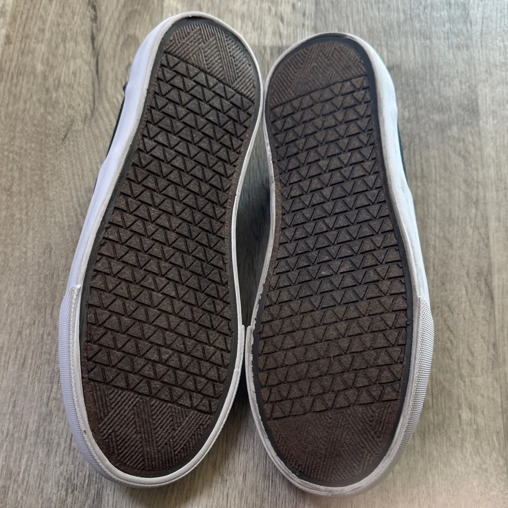 Kids Navy Slip-On Canvas Shoes size 4